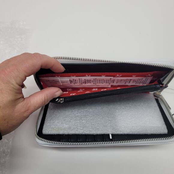 Disney Parks Loungefly Mickey Mouse All Over Mickey Face Black Wallet NWT - Picture 9 of 11